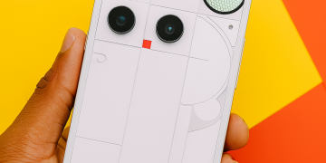 Nothing Phone 3 Review: Flagship Looks, Lobster Soul